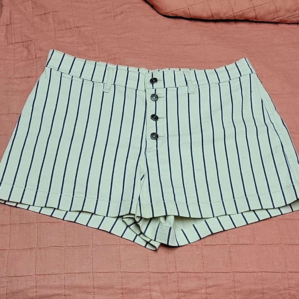 Like new stripped shorts